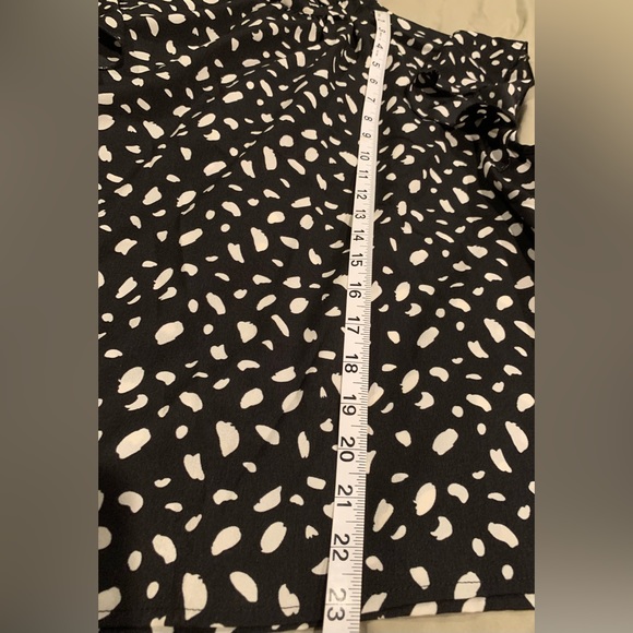 SHEIN black and white blouse size Large - Picture 7 of 7
